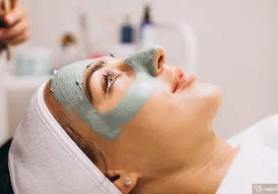 Aesthetician applying hydration facial with hydrojelly at Magnolia Medical & Aesthetics in San Antonio